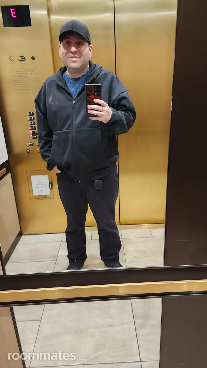 Profile photo 9 of 10