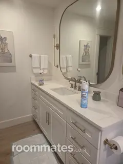 Room for rent in Panama City Beach, FL $1000, condo