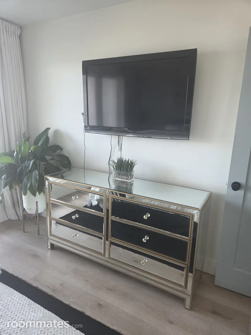 Profile photo 5 of 8