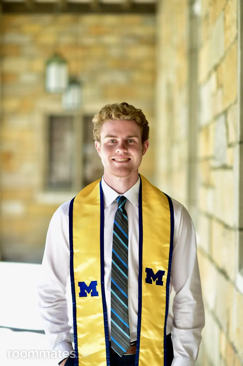 Profile photo 1 of 1