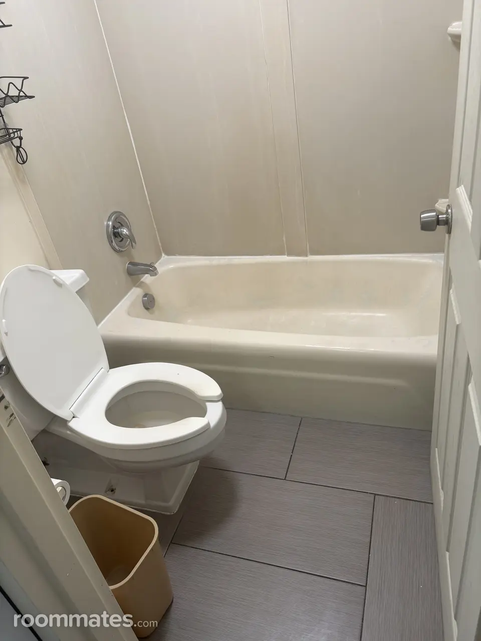 Profile photo 7 of 13