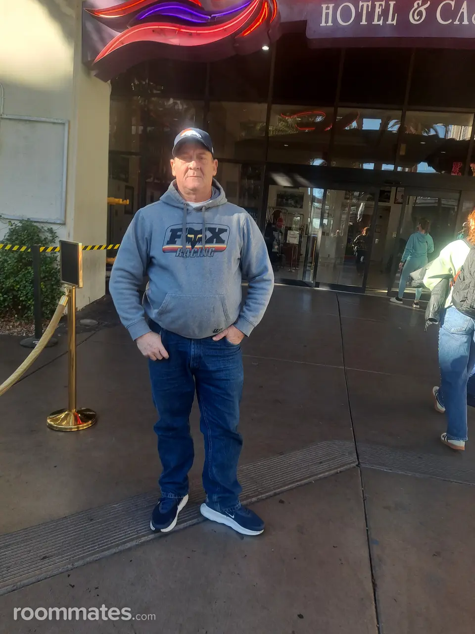 Profile photo 21 of 21