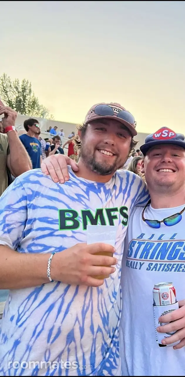 Profile photo 10 of 19