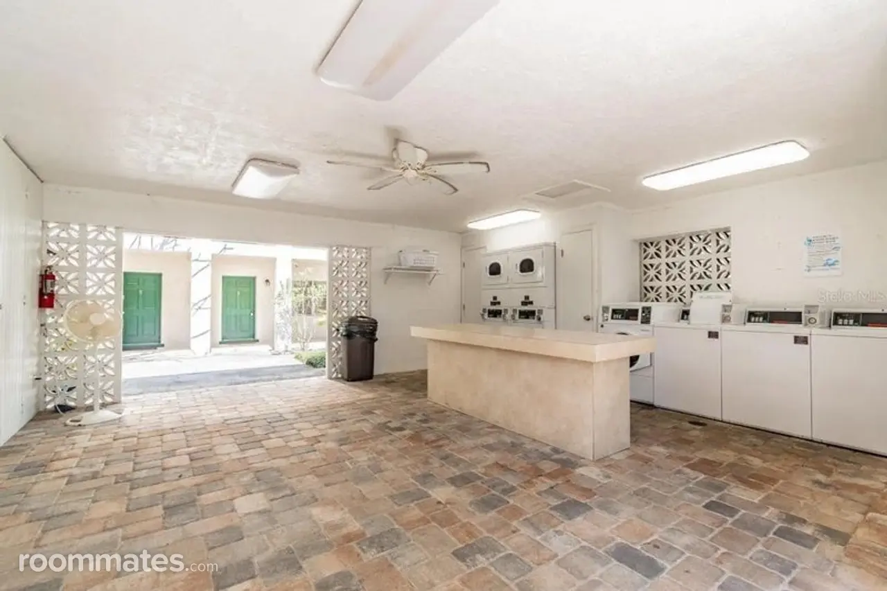 Profile photo 7 of 9