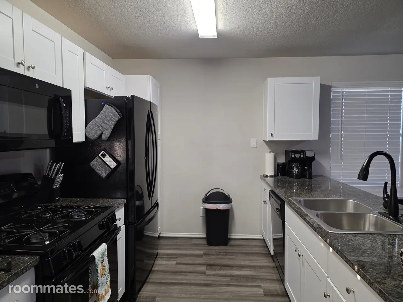 Profile photo 9 of 10