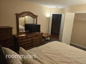 Room for rent in Laurel, MD $950, house