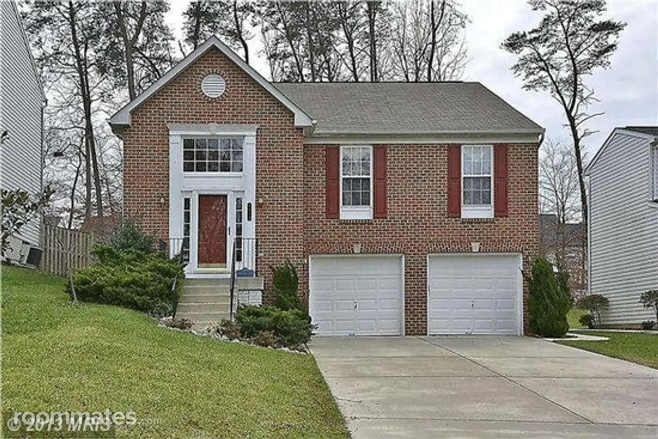 Profile photo 1 of 8