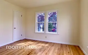Room for rent in Eugene, OR $740, house