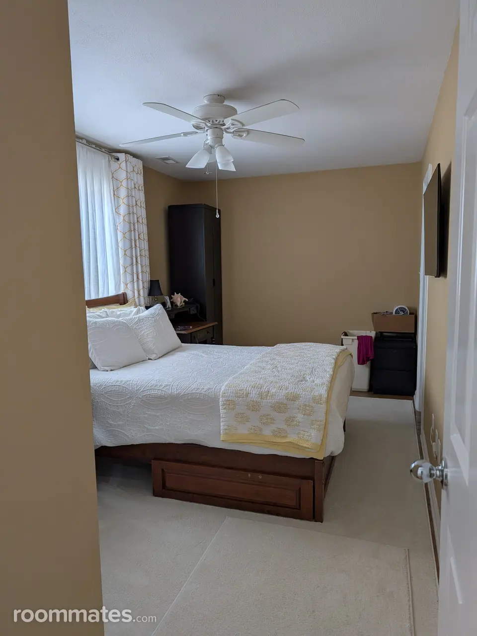 Profile photo 1 of 10