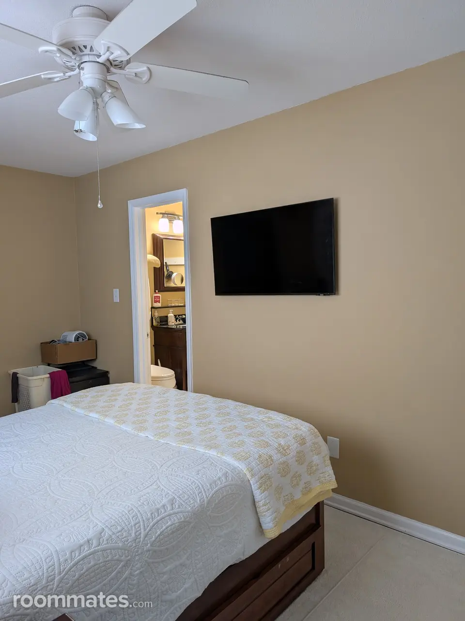 Profile photo 3 of 10