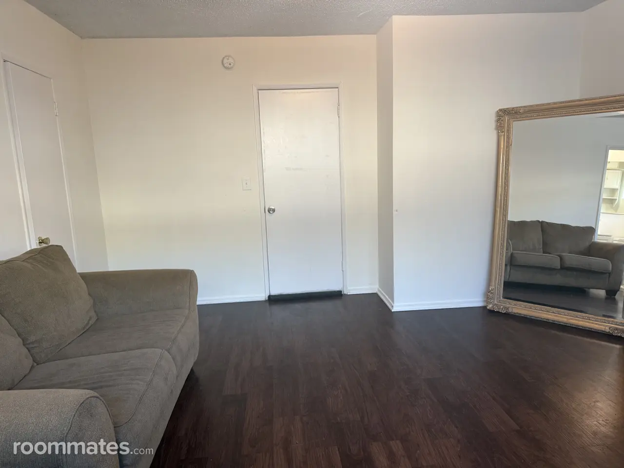 Profile photo 7 of 15