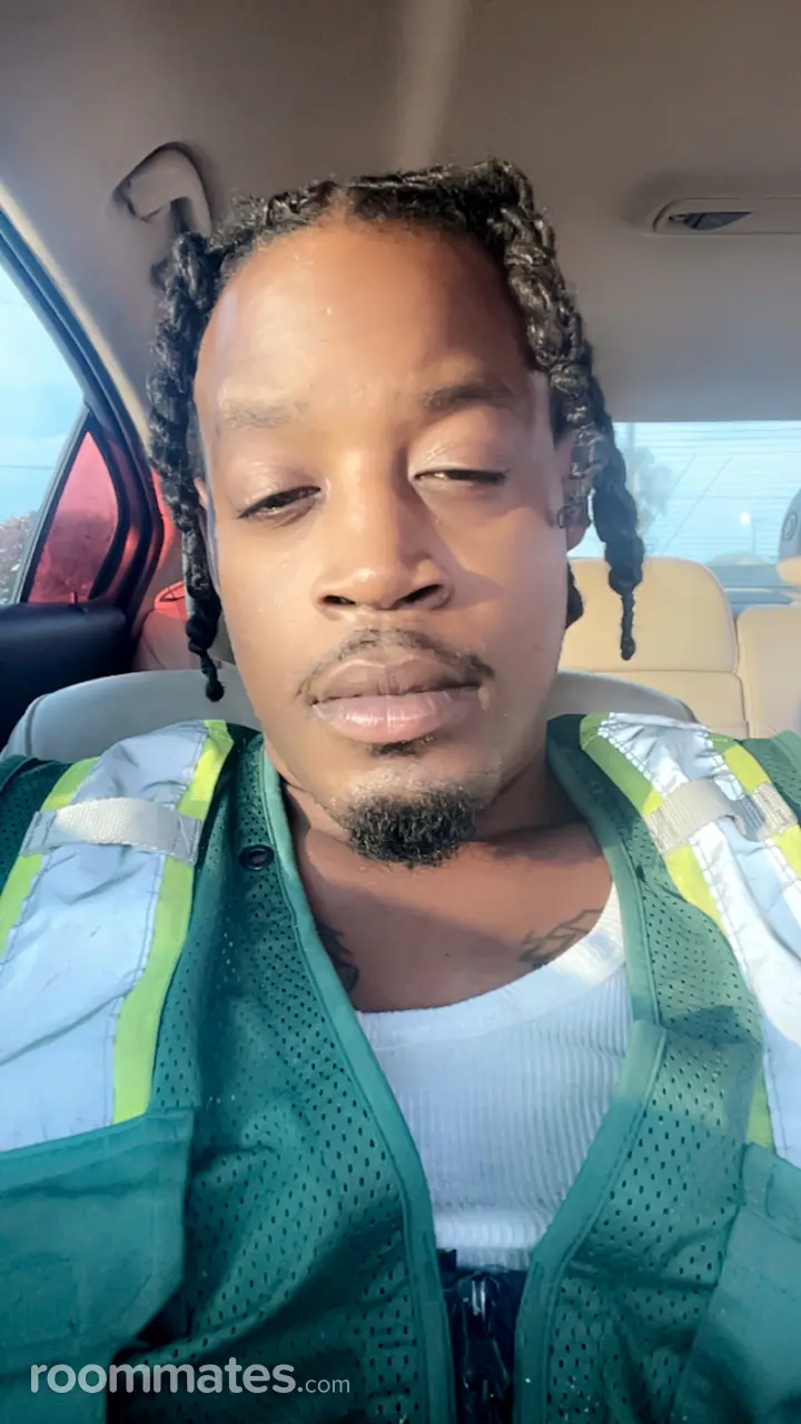 Profile photo 6 of 6