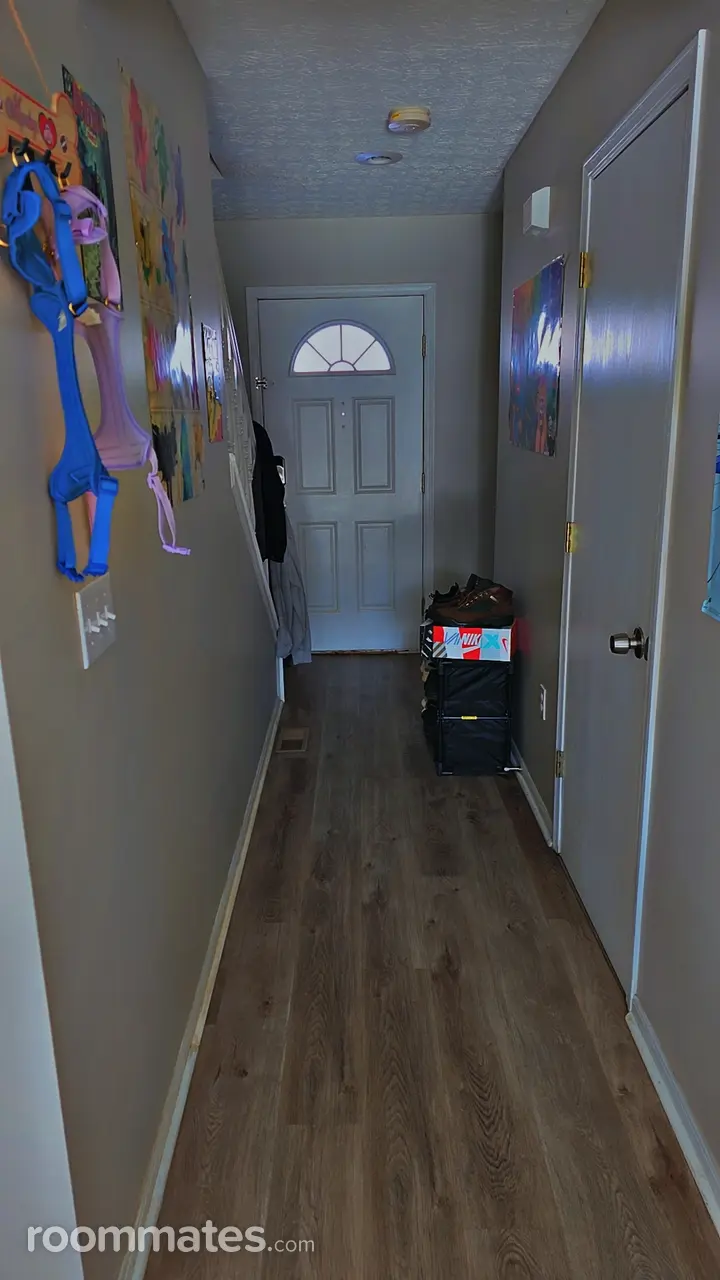 Profile photo 3 of 11