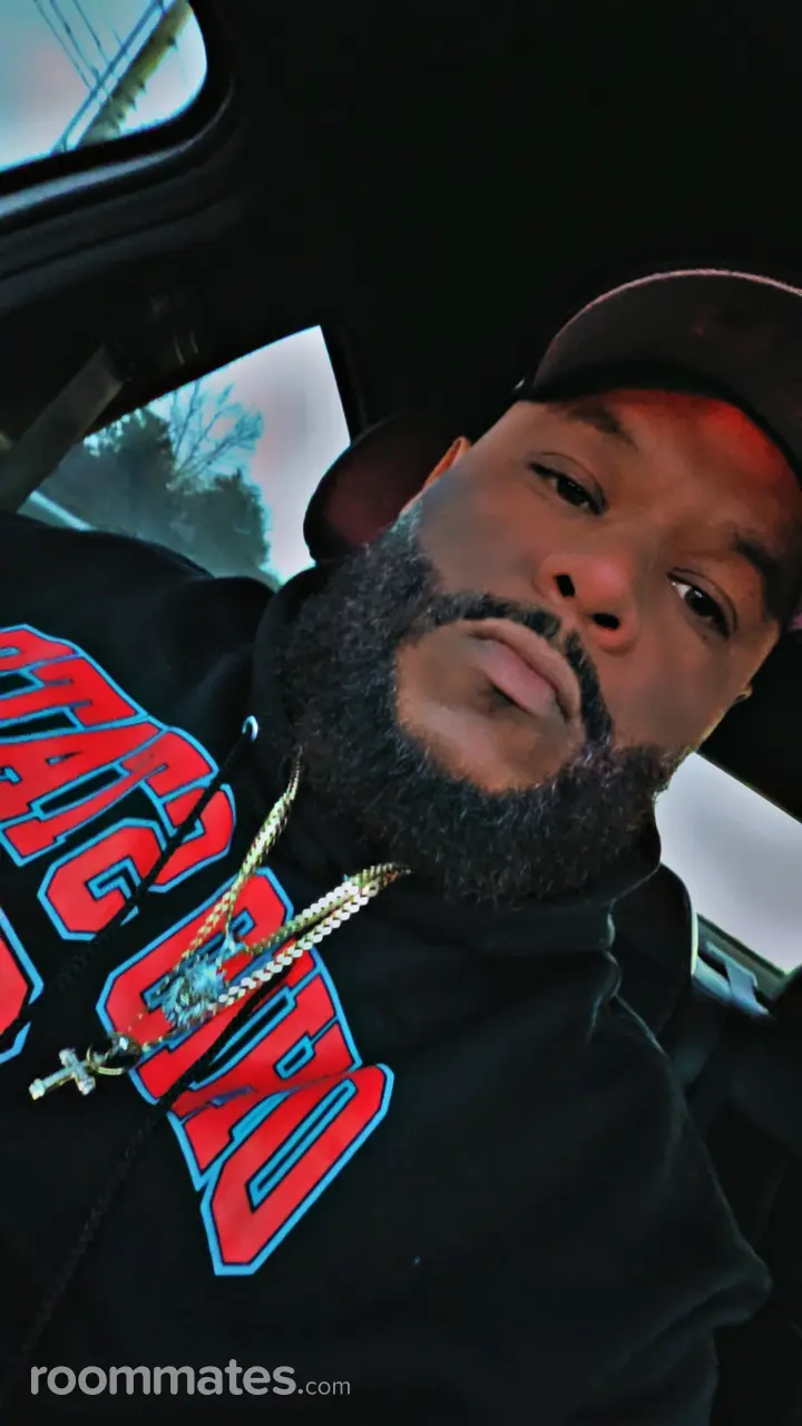 Profile photo 11 of 11