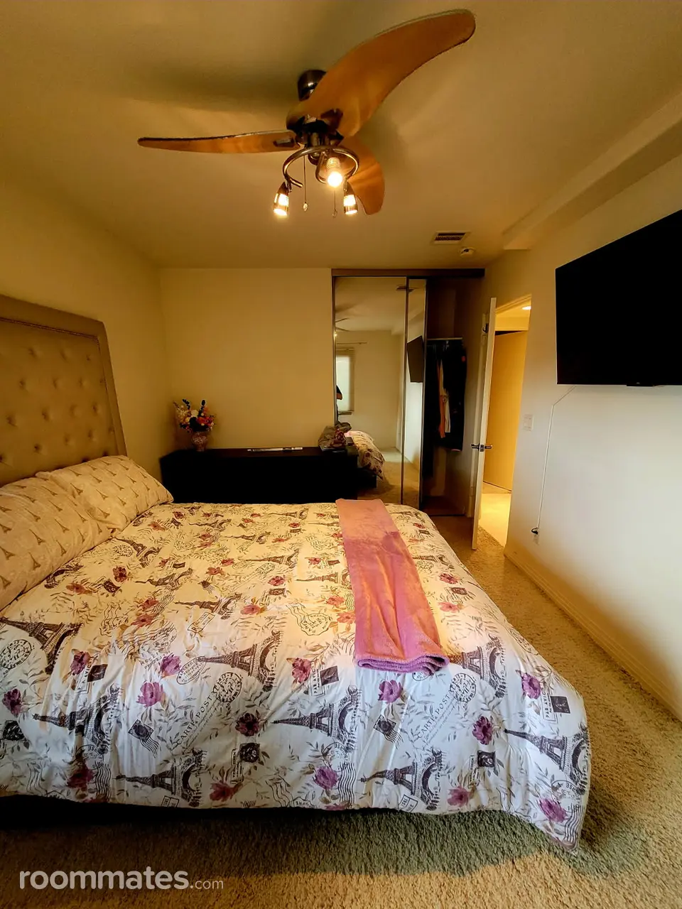 Profile photo 4 of 6