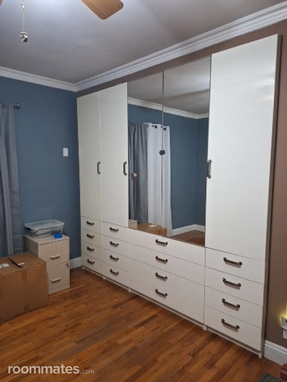 Profile photo 9 of 16