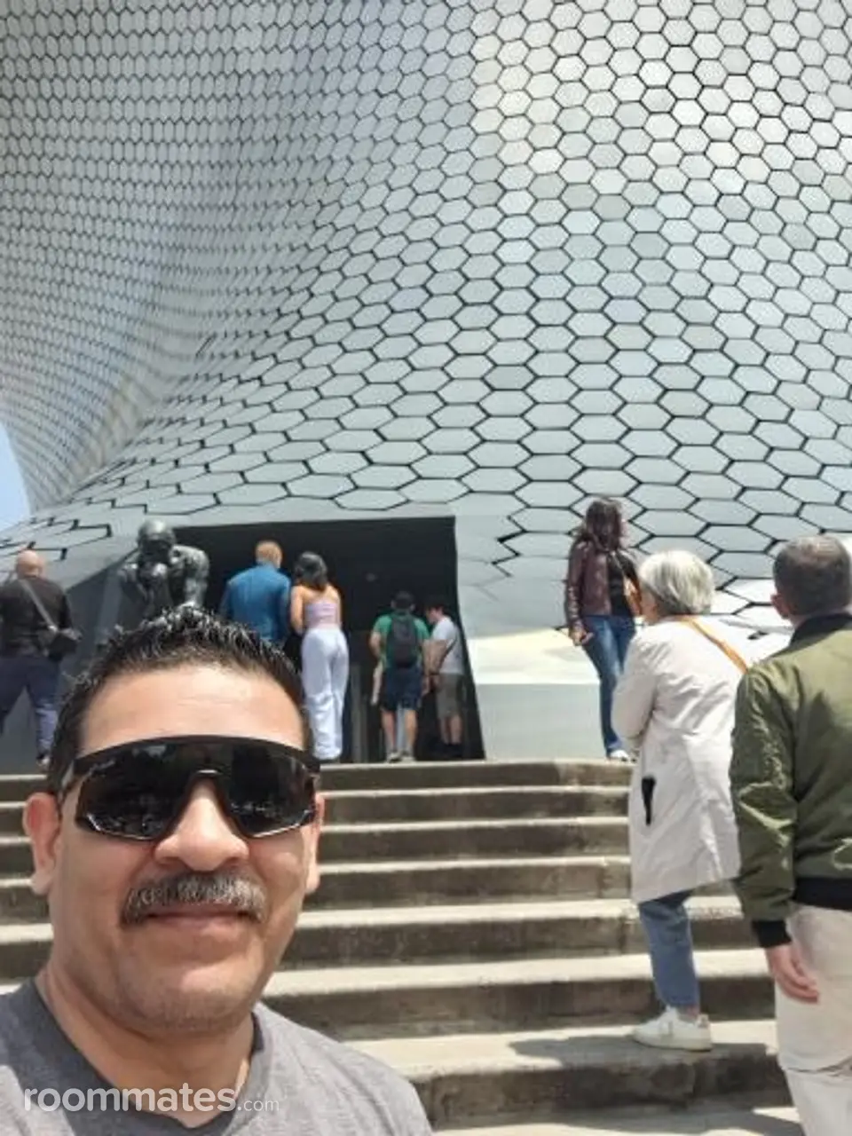 Profile photo 12 of 16