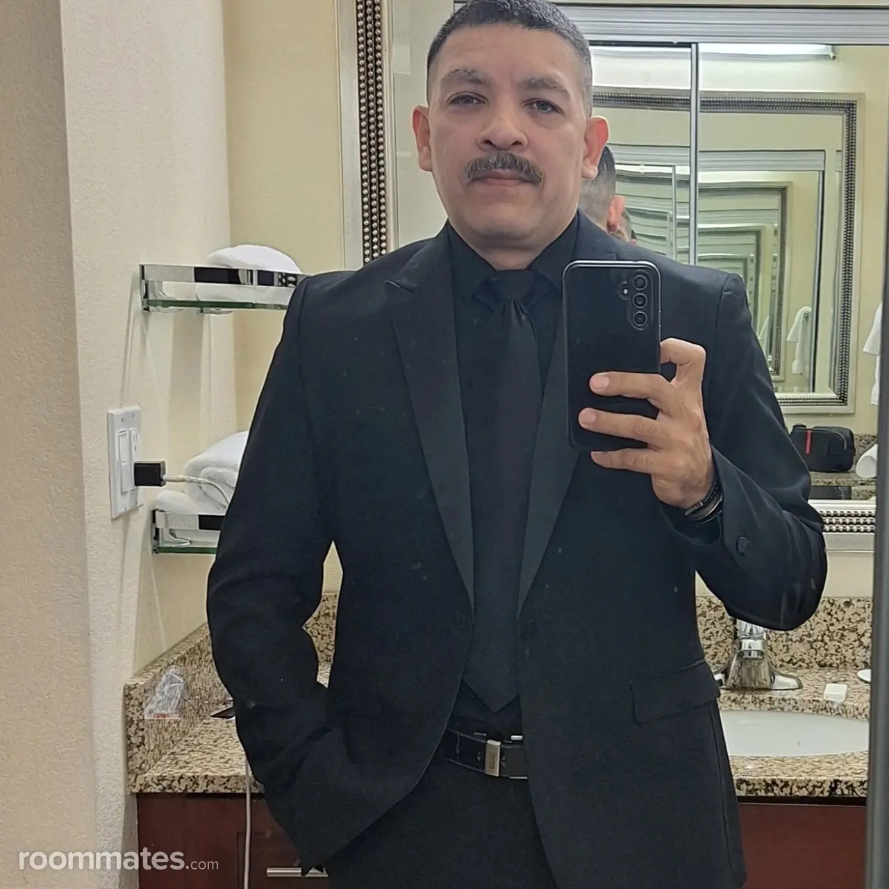 Profile photo 15 of 16