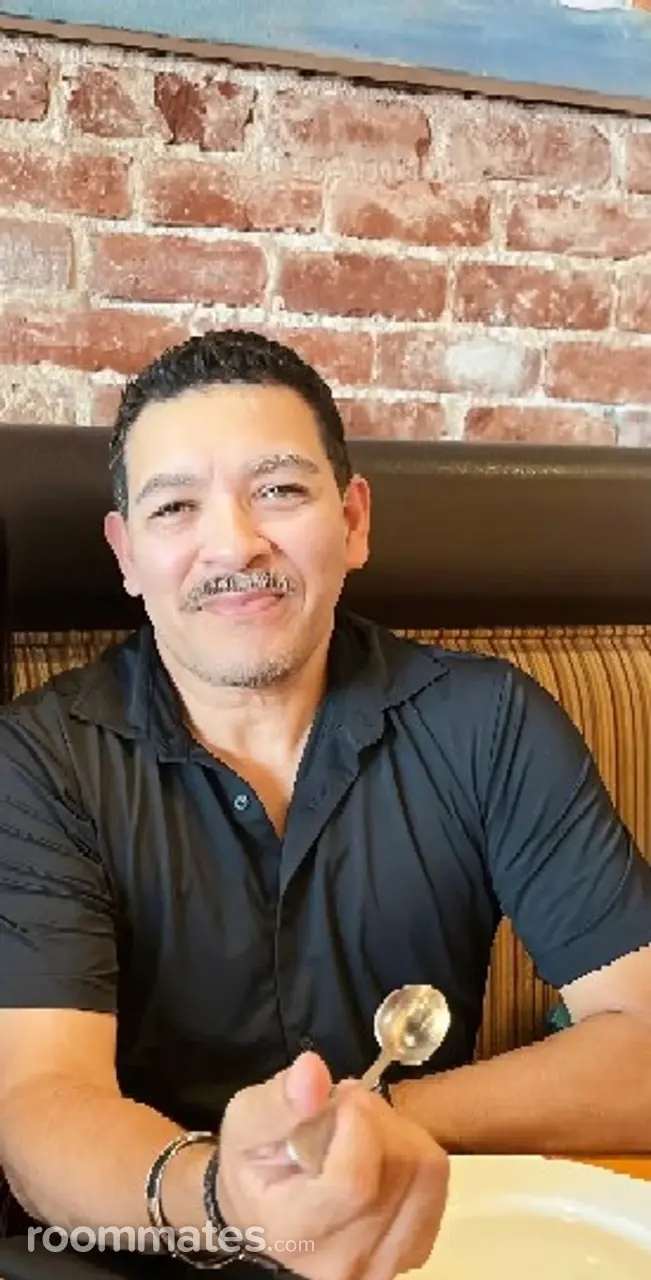 Profile photo 16 of 16