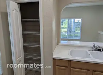 Room for rent in Bradenton, FL $900, townhouse