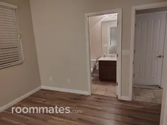 Room for rent in Manteca, CA $785, house