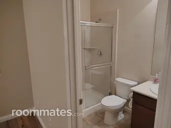 Room for rent in Manteca, CA $885, house