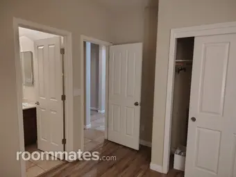 Room for rent in Manteca, CA $785, house