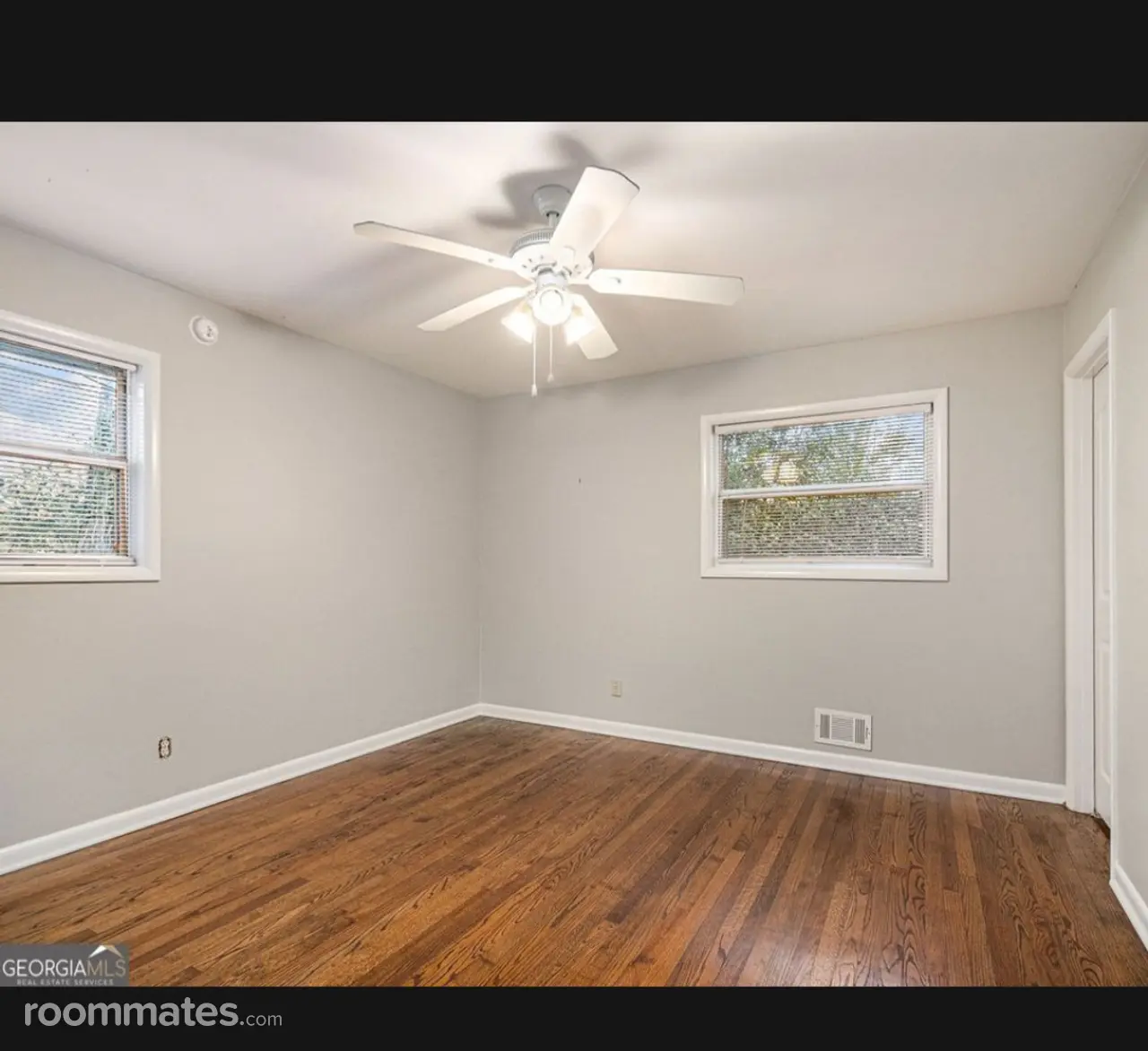 Profile photo 5 of 8