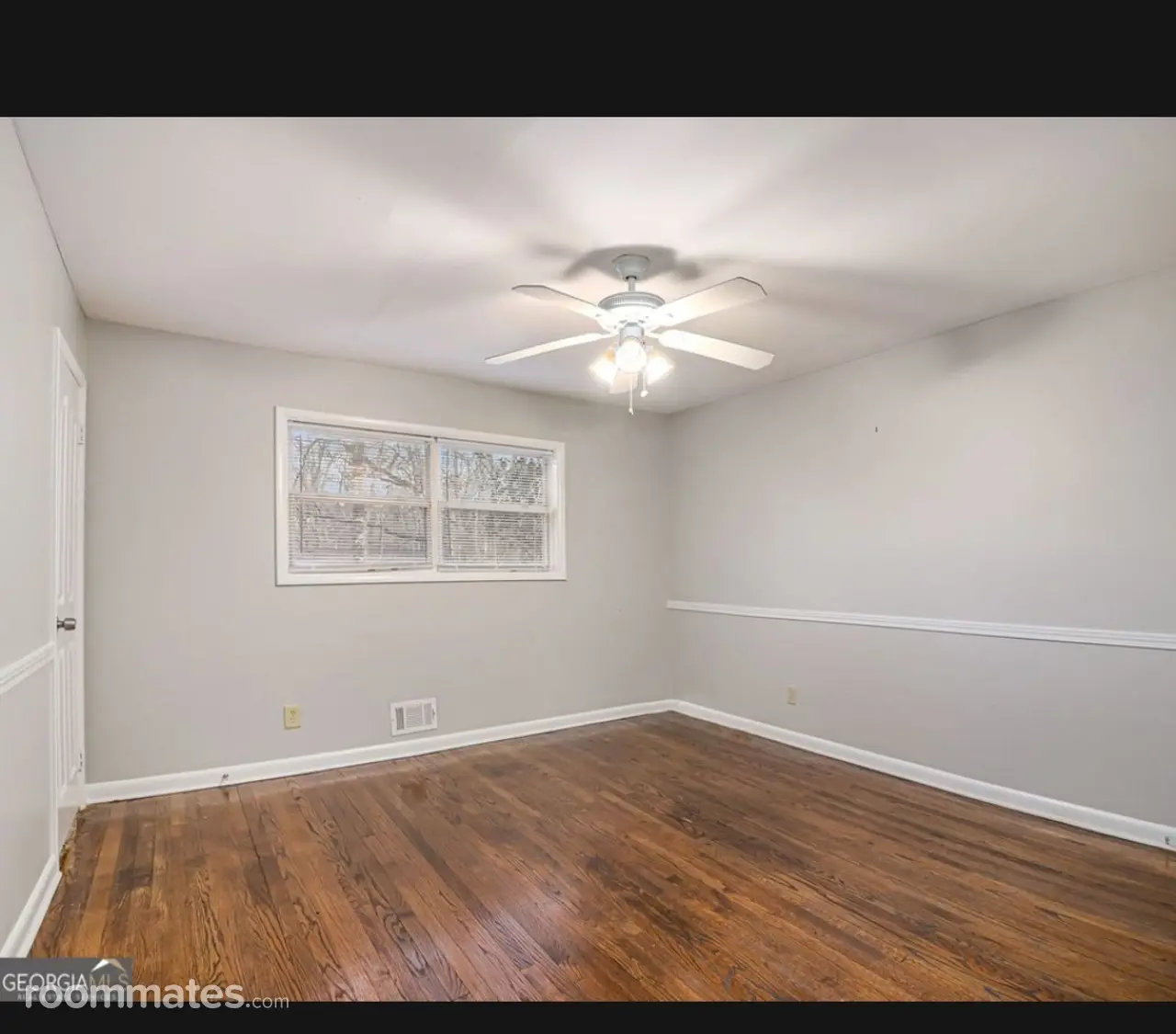 Profile photo 3 of 8