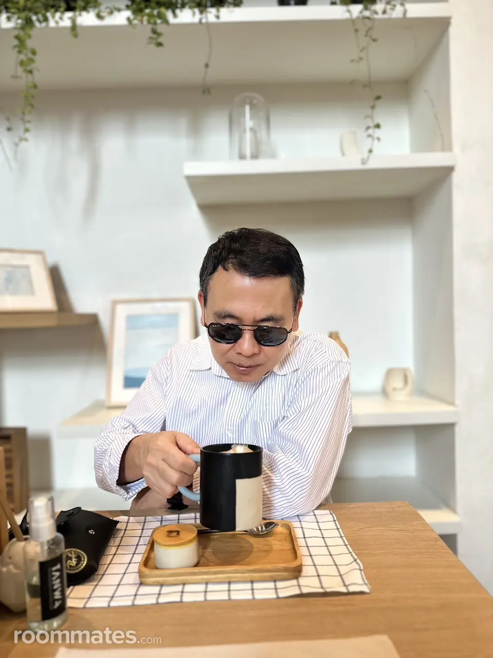 Profile photo 7 of 10