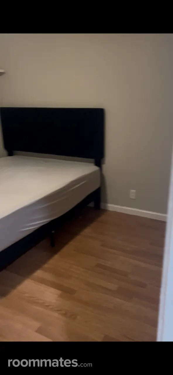 Profile photo 1 of 4