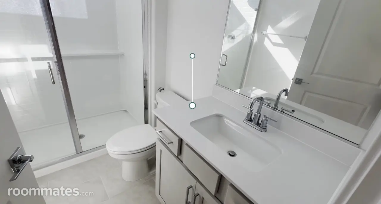 Profile photo 7 of 11