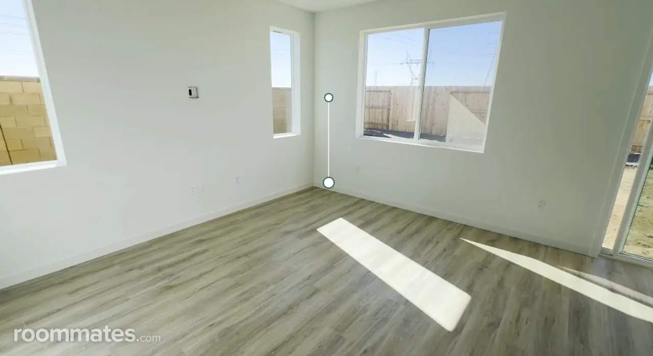 Profile photo 10 of 11