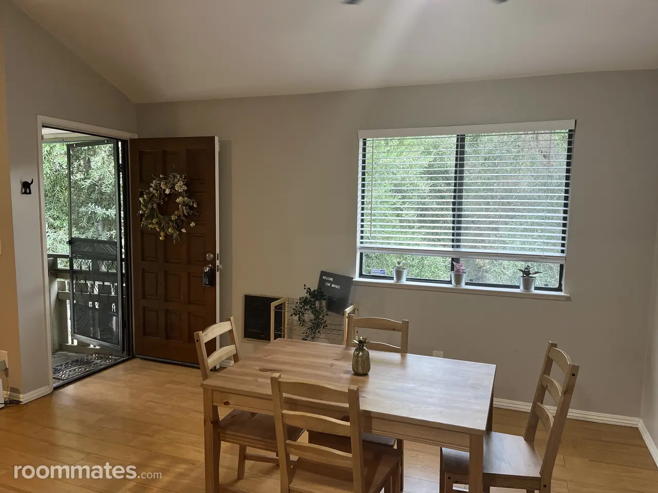 Profile photo 6 of 17