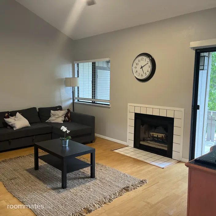 Room for rent in San Jose, CA $1600, condo