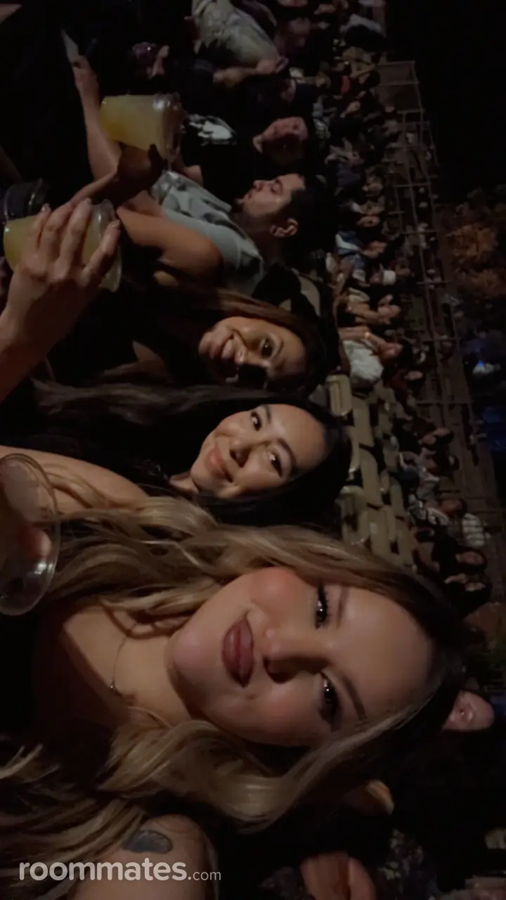 Profile photo 8 of 17