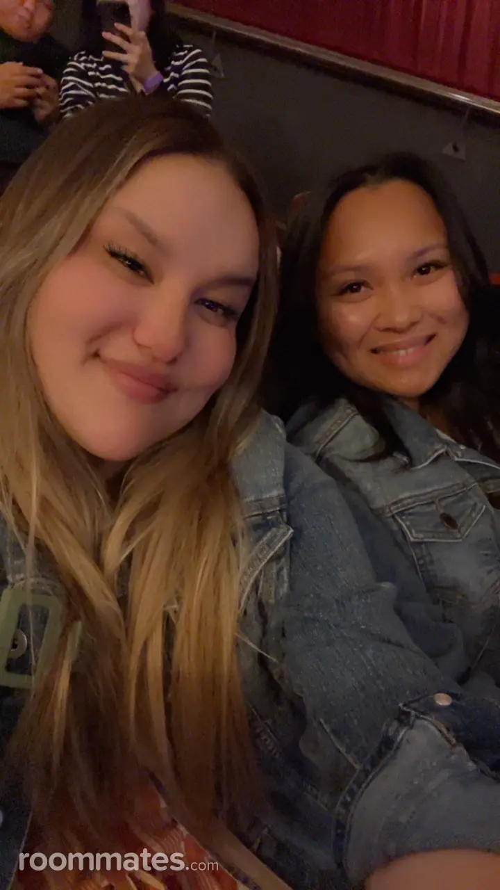 Profile photo 13 of 17