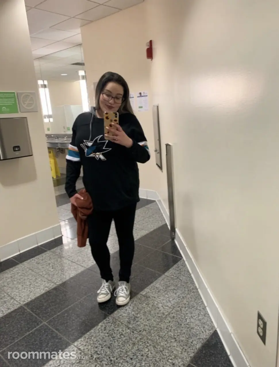 Profile photo 16 of 17