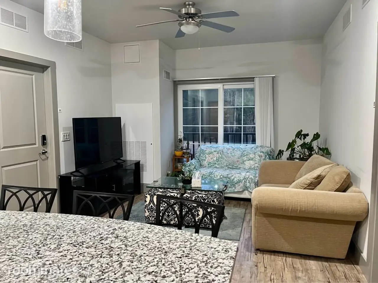 Profile photo 5 of 6