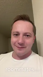 Roommate looking Olympia, WA, $2000