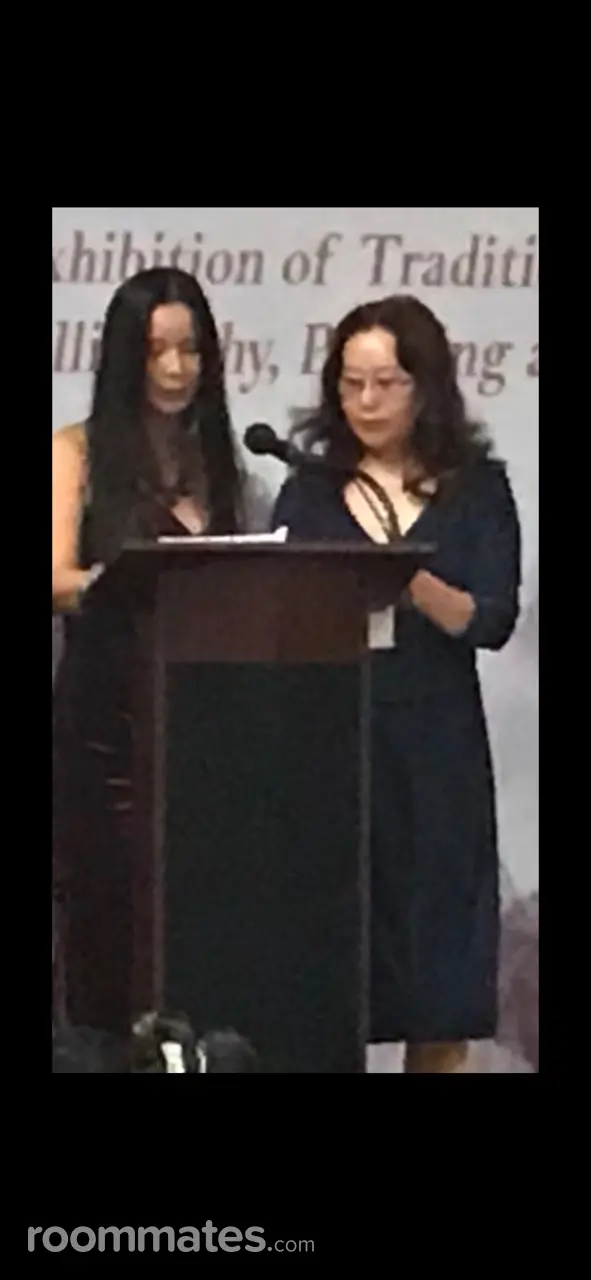 Profile photo 12 of 19