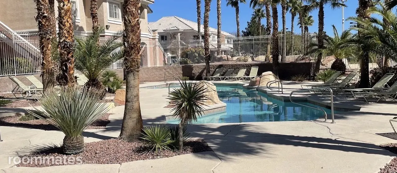 Profile photo 8 of 12