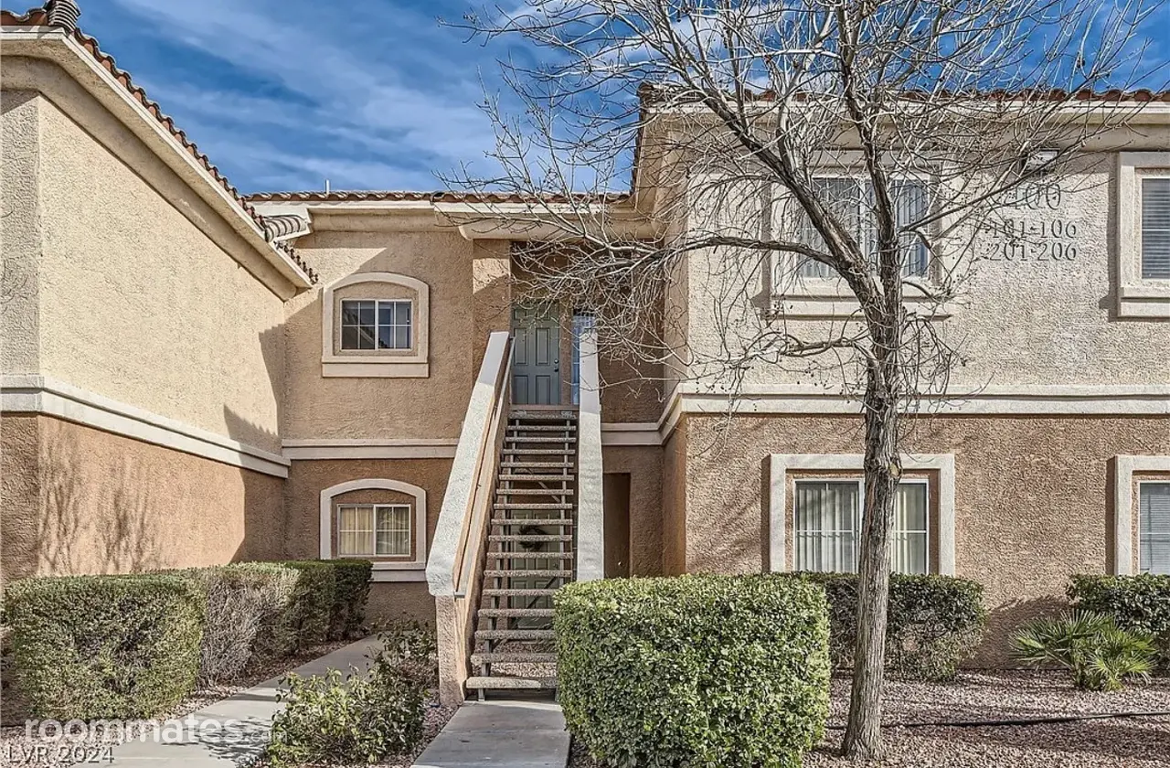 Profile photo 6 of 12