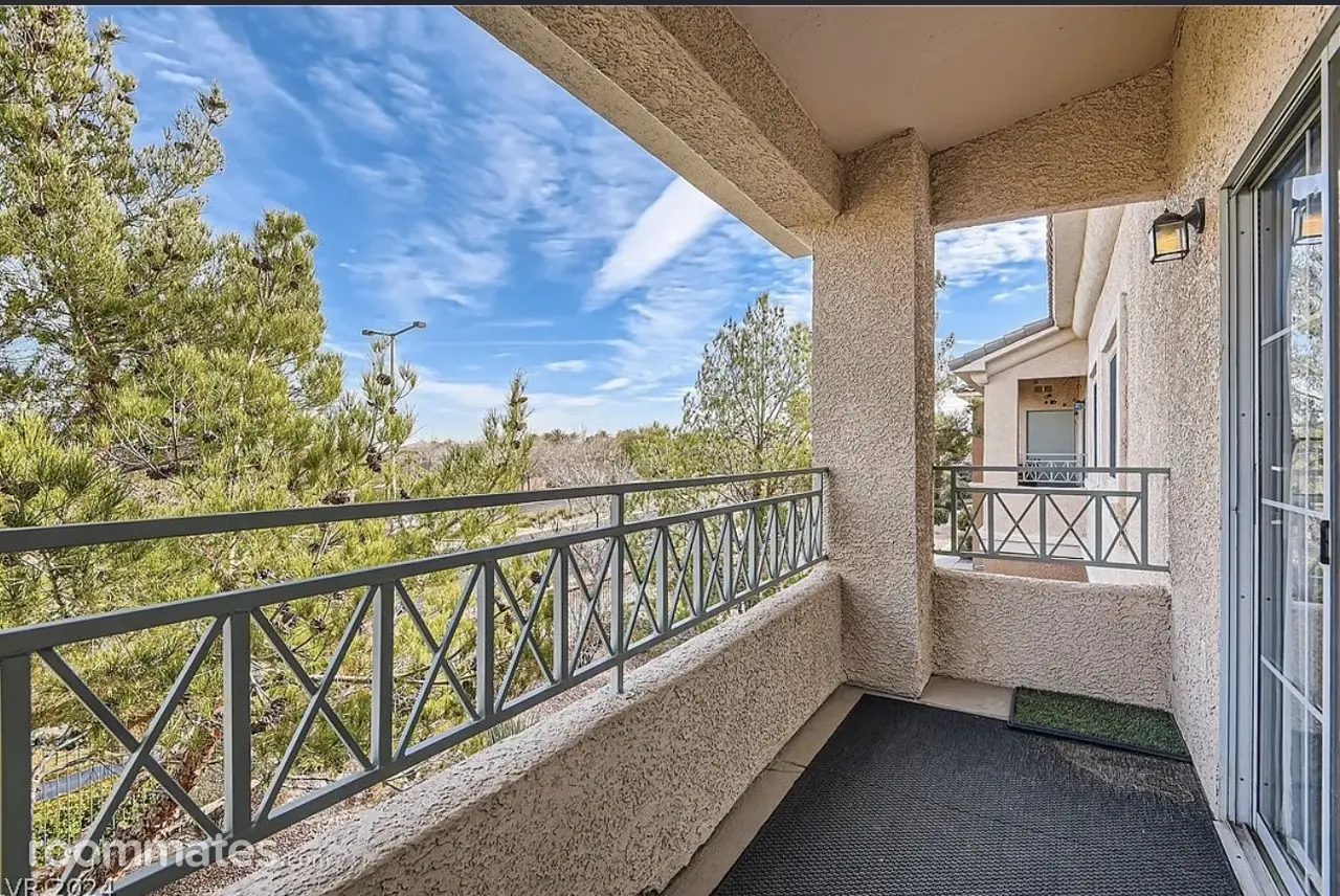 Profile photo 5 of 12