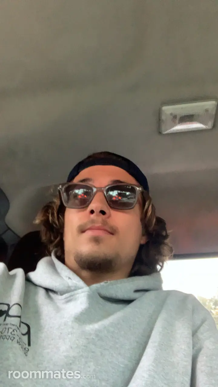 Profile photo 1 of 1