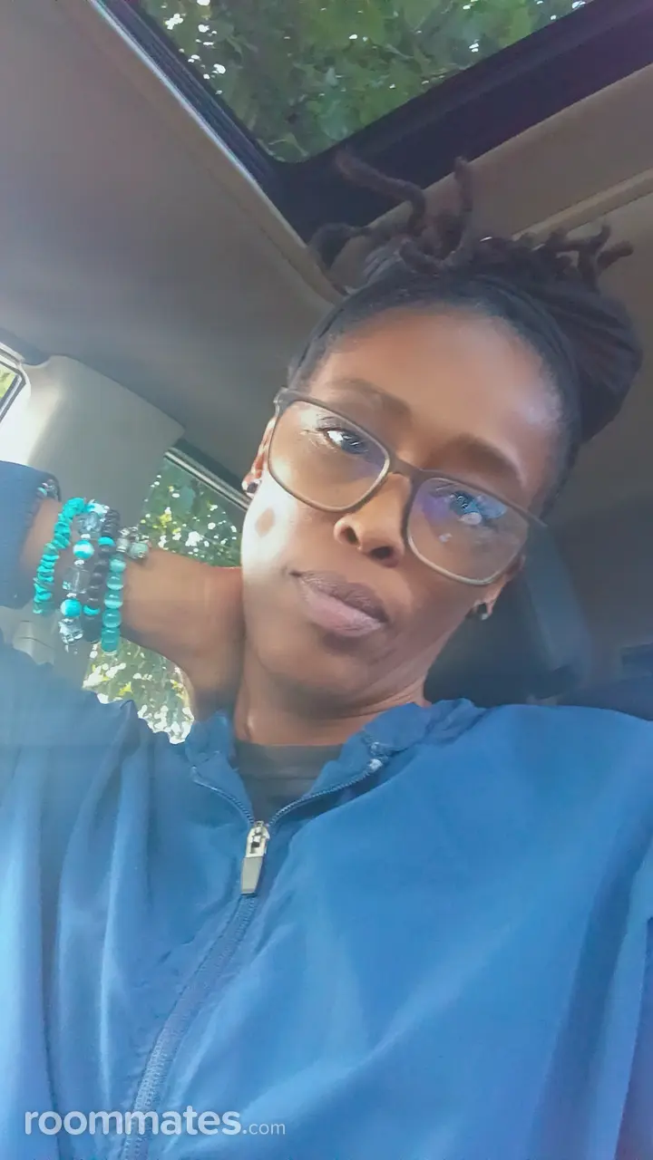 Profile photo 1 of 1