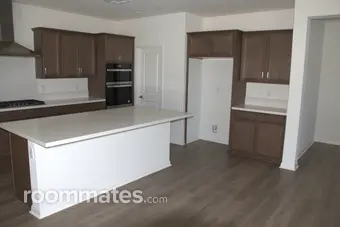 Room for rent in Menifee, CA $1000, other