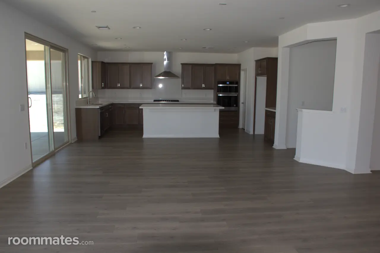 Profile photo 5 of 7