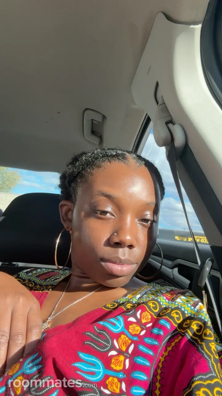 Profile photo 3 of 9