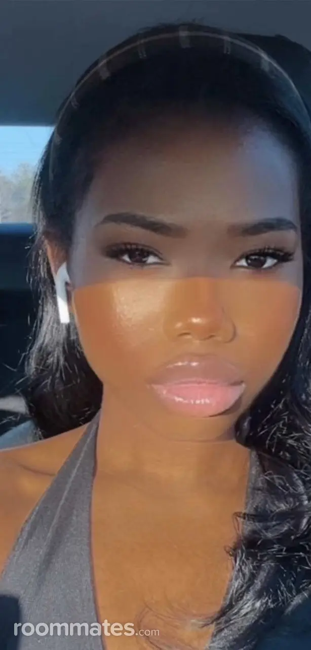 Profile photo 1 of 1